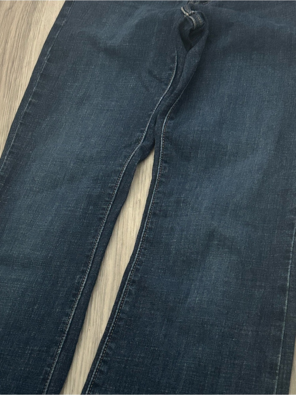 Levi’s Dark Wash Women's Bootcut Jeans - Classic Navy Blue - Picture 2 of 3